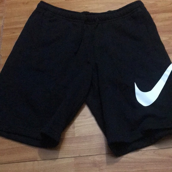 Nike standard fit at knee length Clearance